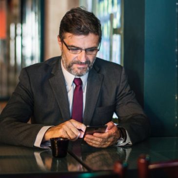 ¿Cómo conseguir trabajo después de los 50 años?