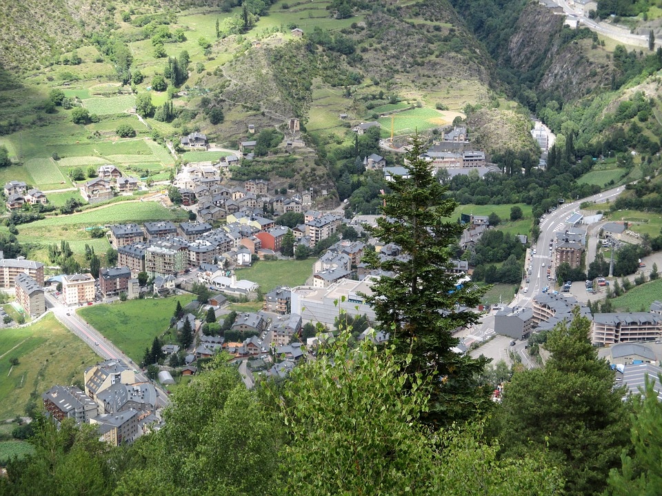 ¿Cuánto gana un camarero en Andorra?