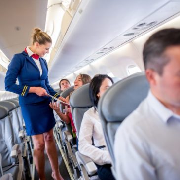 Todo lo que aprenderás en un curso de auxiliar de vuelo